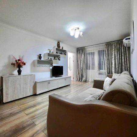 Квартира На Тулебаева Almatý Exterior foto