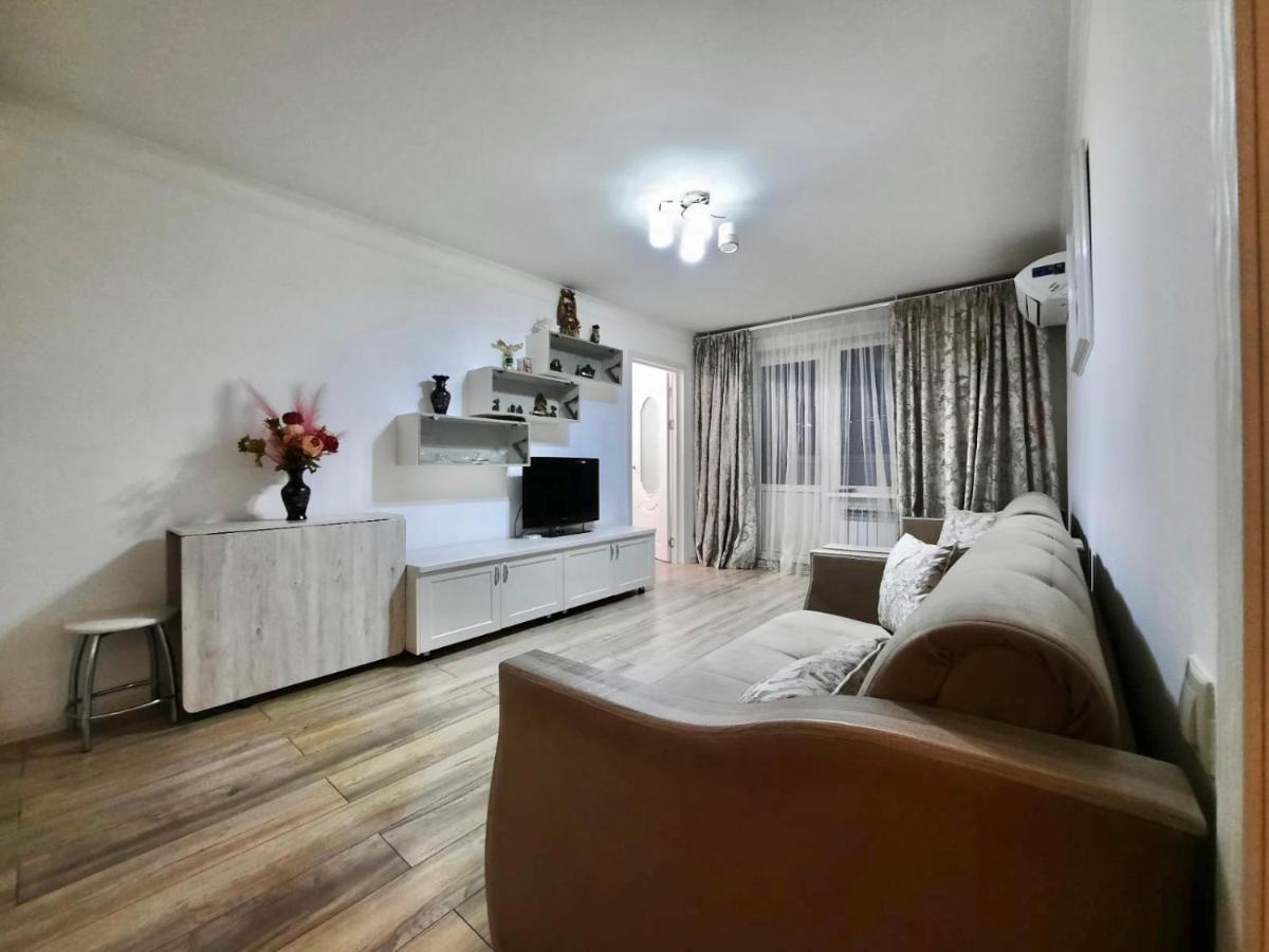 Квартира На Тулебаева Almatý Exterior foto